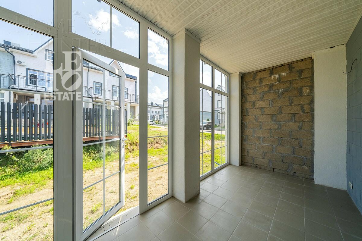 2-этажный таунхаус 286.7 м² с отделкой