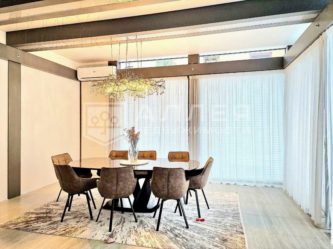 2-этажный коттедж 350 м² с отделкой