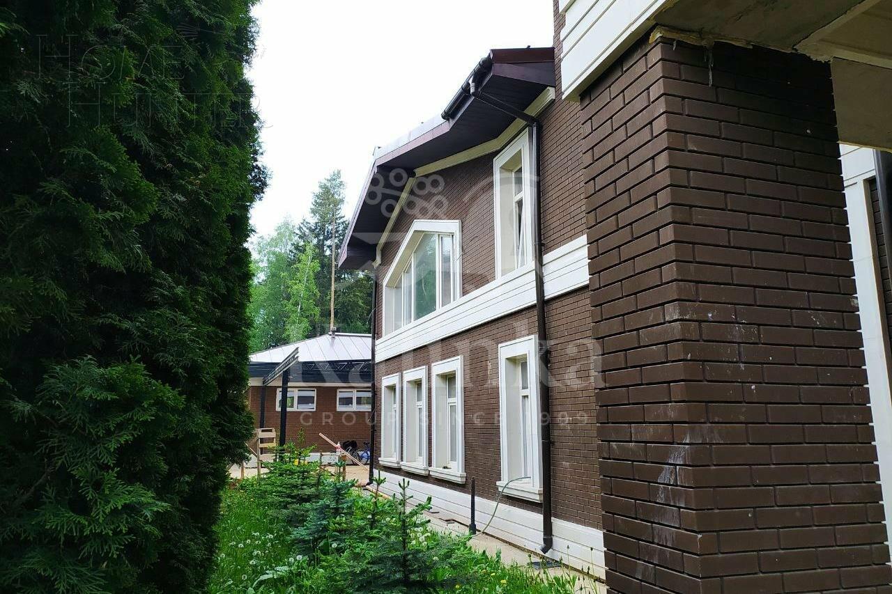 2-этажный коттедж 650 м² без отделки