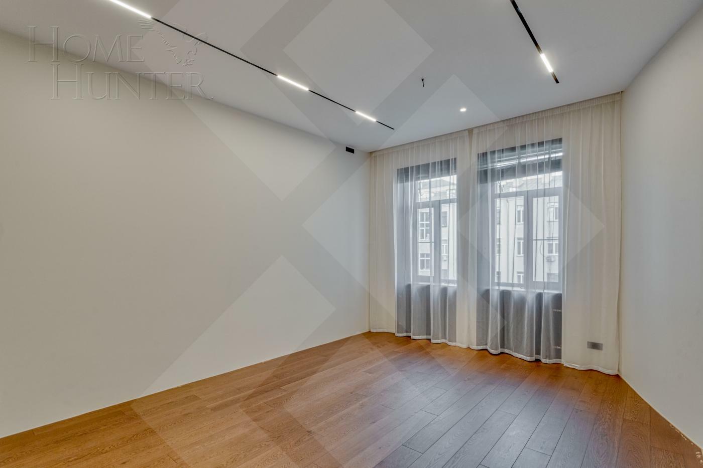 4-КОМН. КВАРТИРА С ОТДЕЛКОЙ 250.25 М² НА 4 ЭТАЖЕ