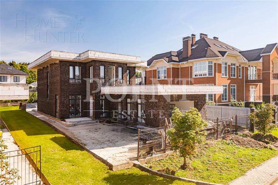 2-этажный коттедж 340 м² без отделки