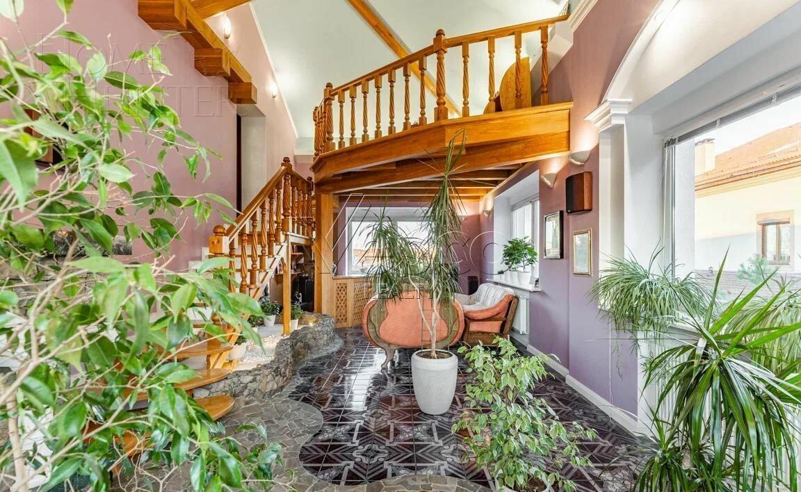 2-этажный коттедж 577 м² с отделкой