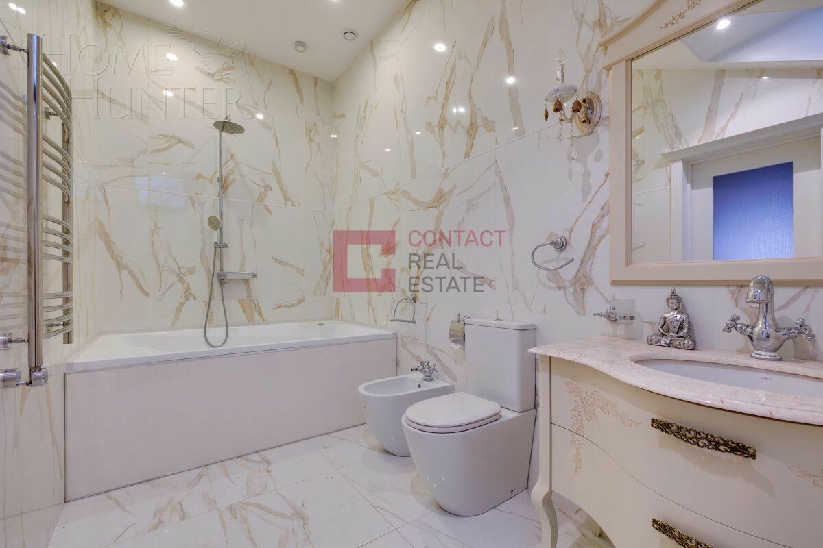 3-этажный коттедж 400 м² с отделкой