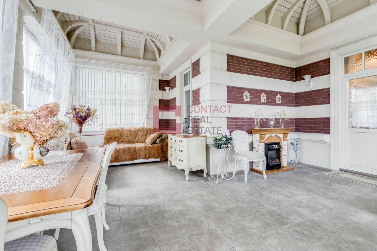 3-этажный коттедж 580 м² с отделкой