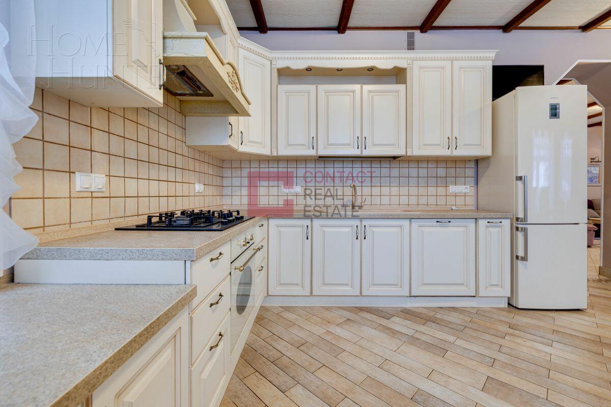 3-этажный коттедж 400 м² с отделкой