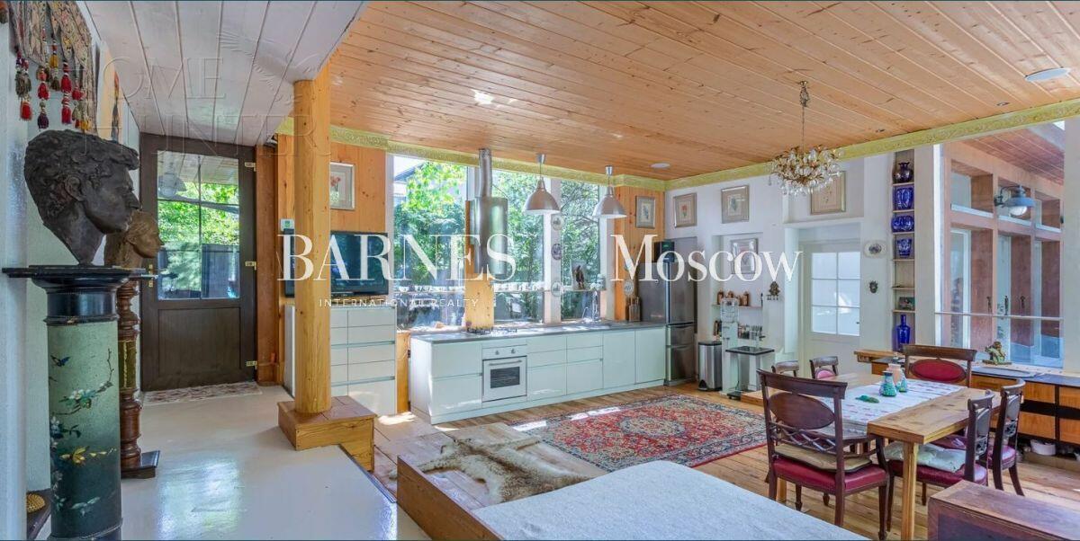 12-КОМН. ОСОБНЯК С ОТДЕЛКОЙ 1 200 М² НА 1 ЭТАЖЕ