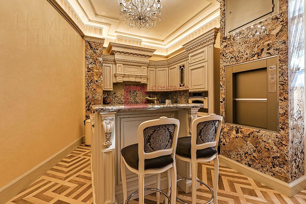 3-этажный коттедж 3 000 м² с отделкой