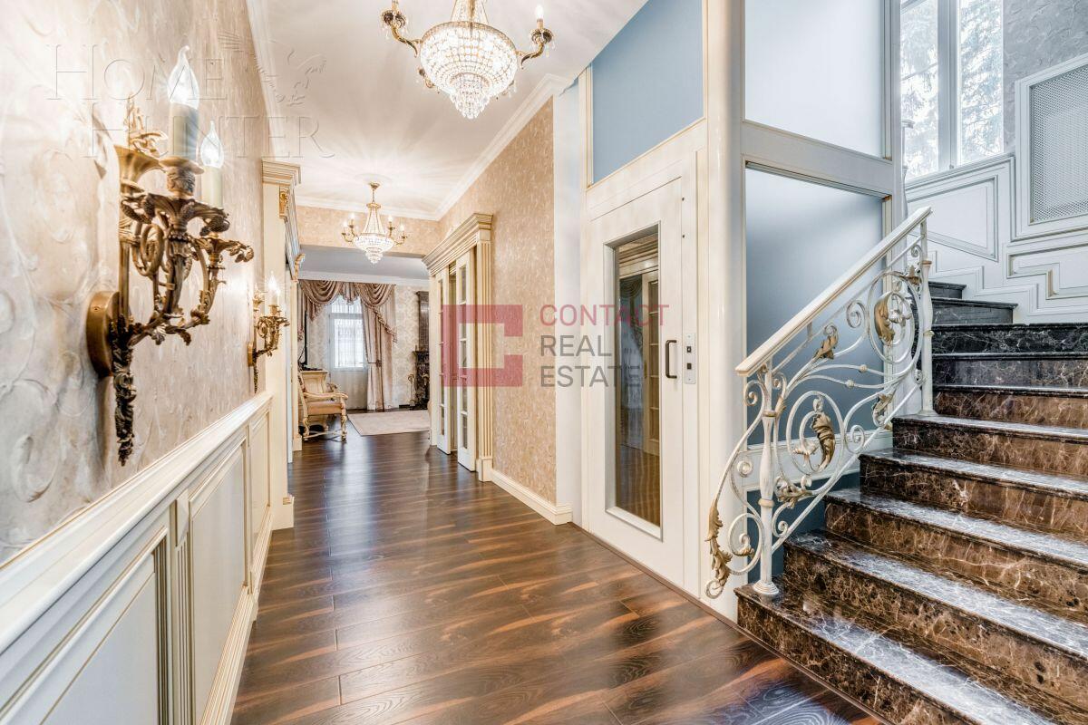 3-этажный коттедж 580 м² с отделкой