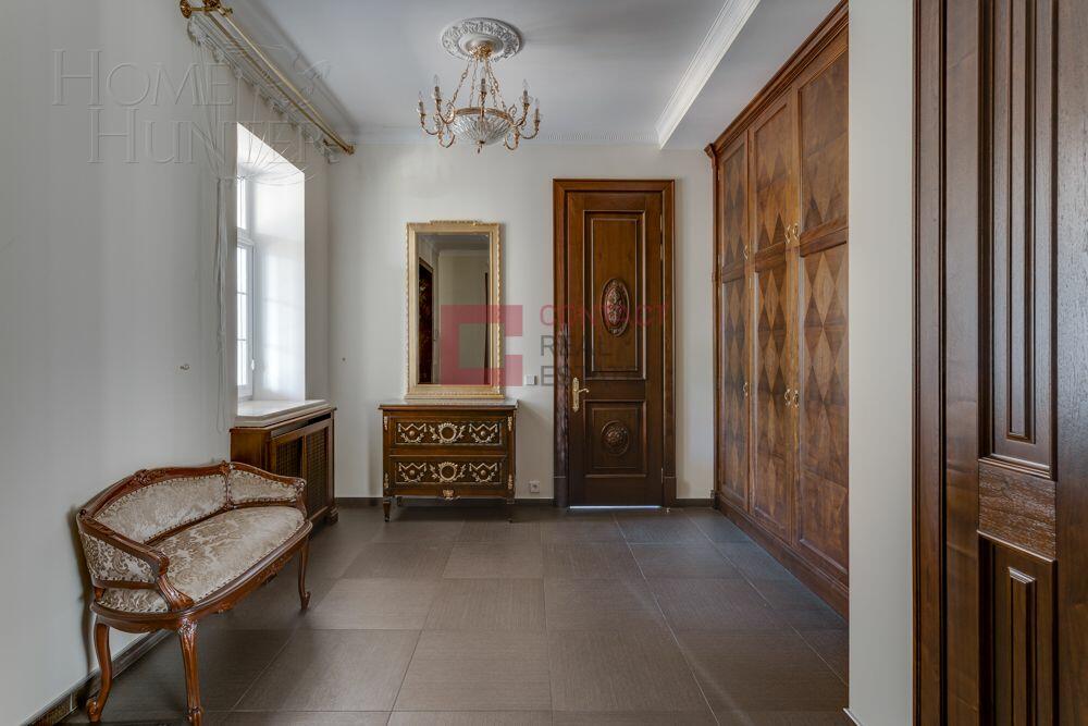 2-этажный коттедж 817 м² с отделкой