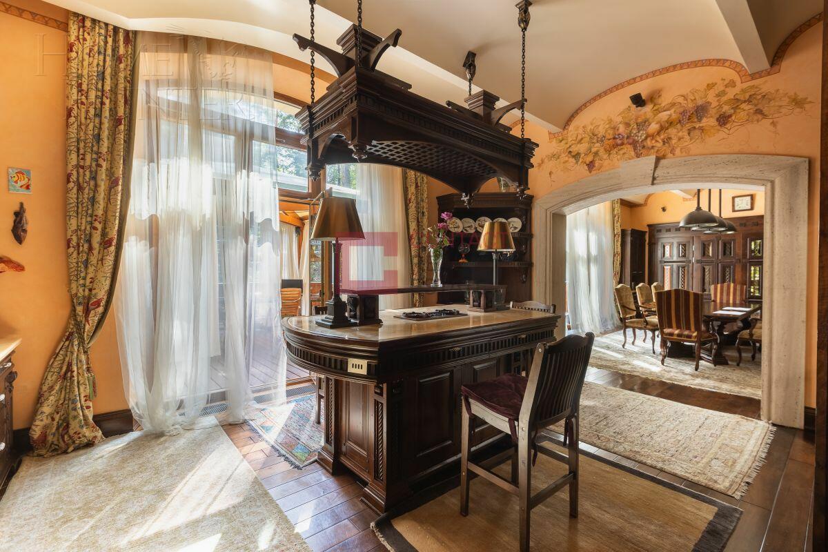 2-этажный коттедж 1 091 м² с отделкой