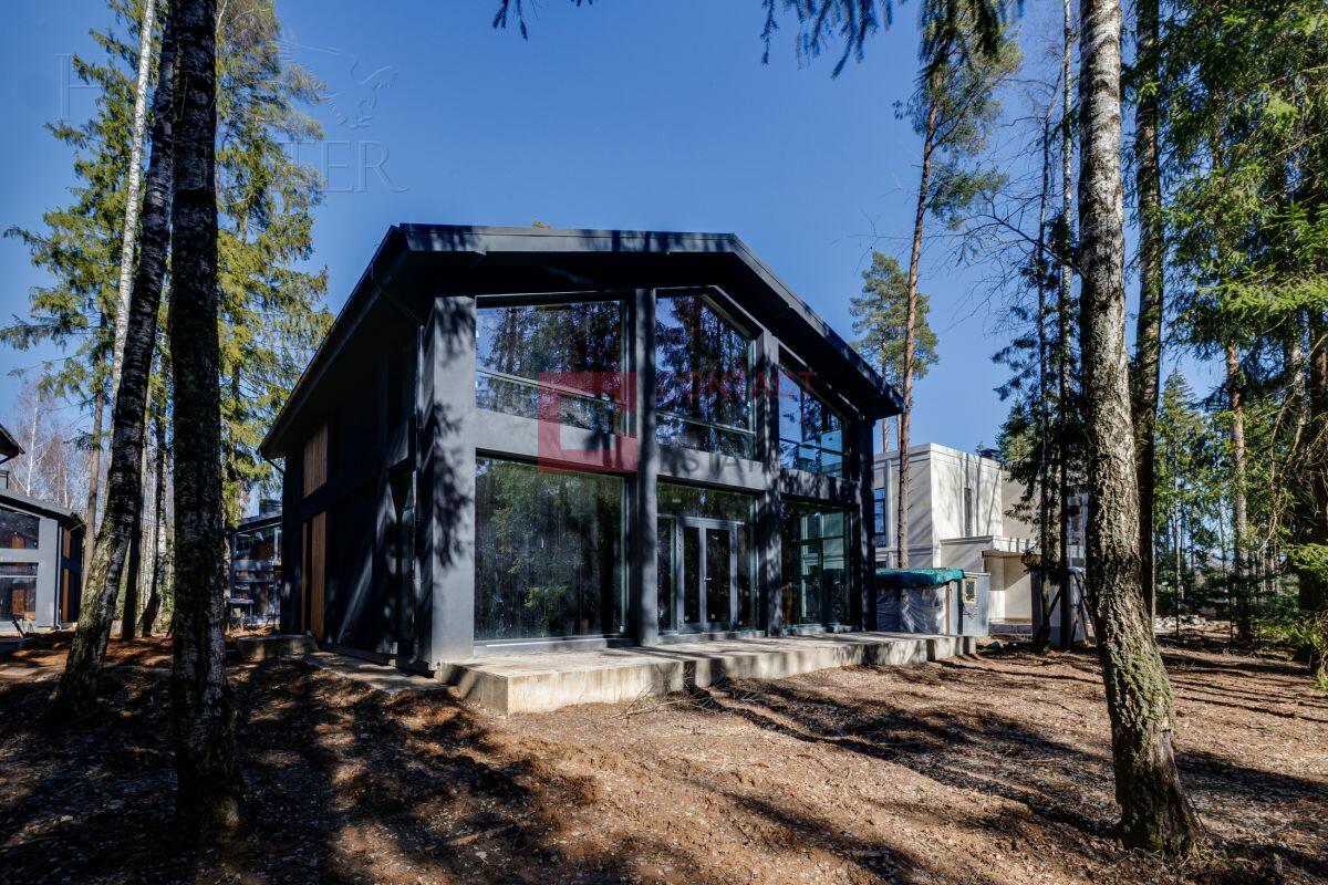 2-этажный коттедж 306 м² без отделки