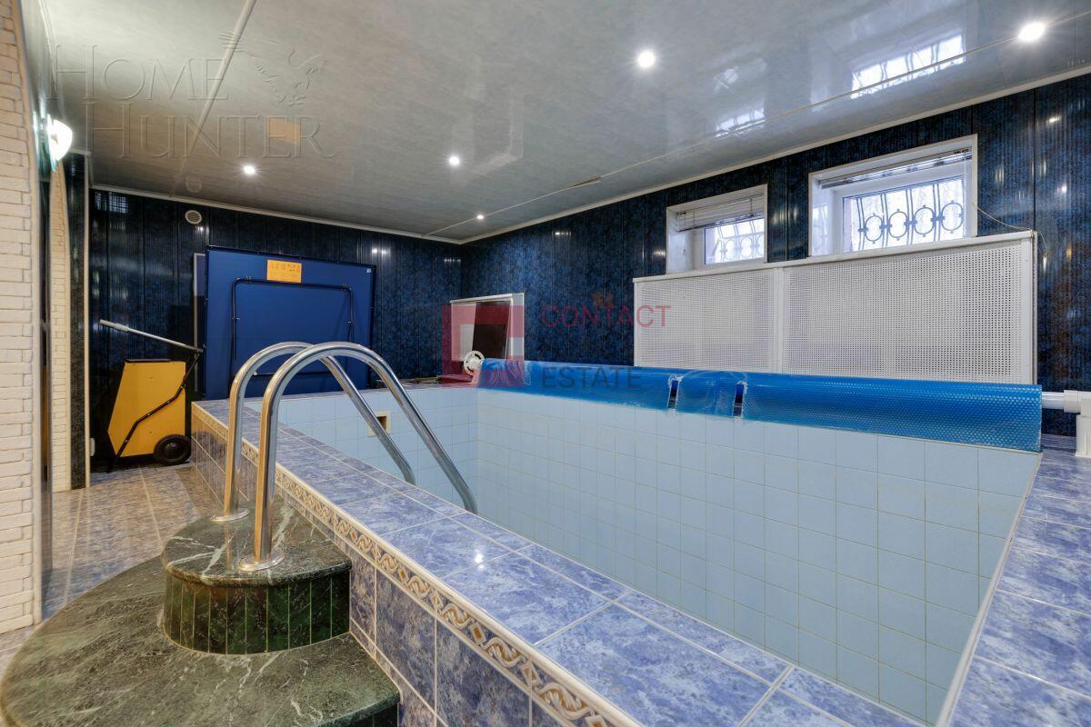 3-этажный коттедж 400 м² с отделкой