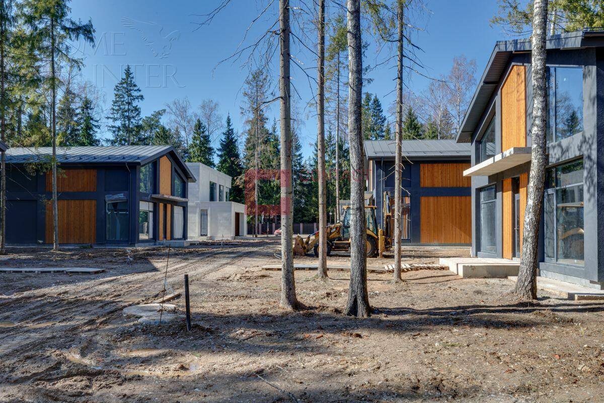 2-этажный коттедж 306 м² без отделки