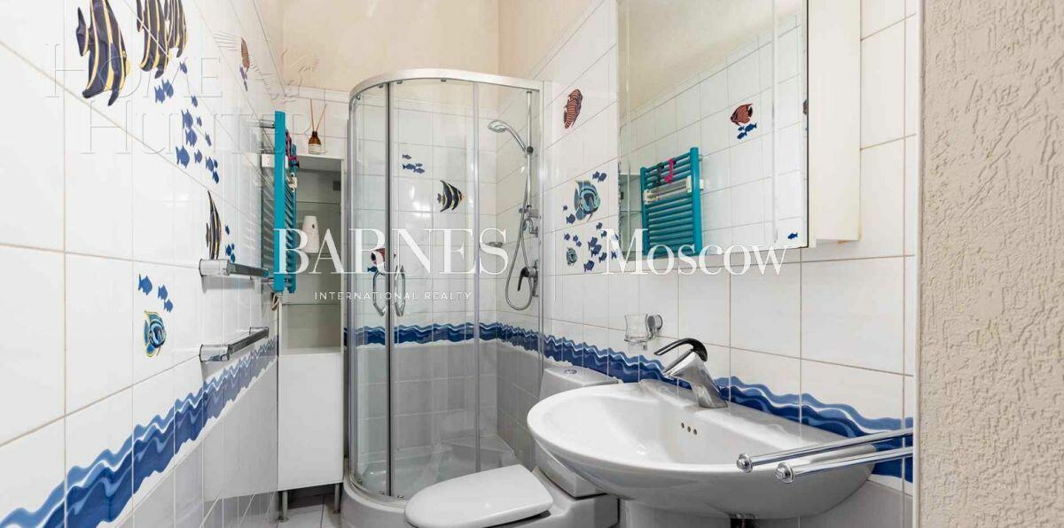 5-КОМН. КВАРТИРА С ОТДЕЛКОЙ 220 М² НА 4 ЭТАЖЕ