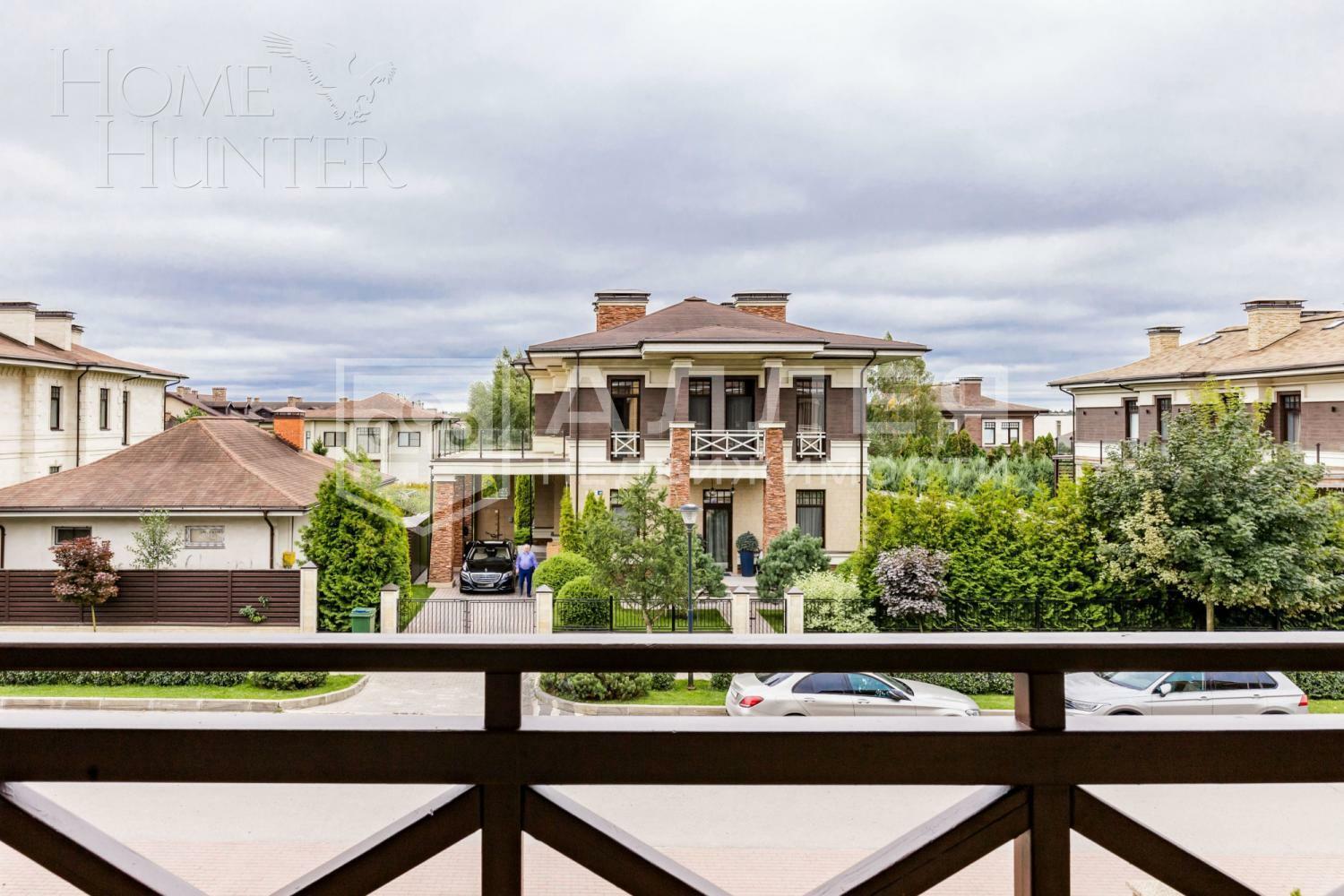 2-этажный таунхаус 289 м² с отделкой