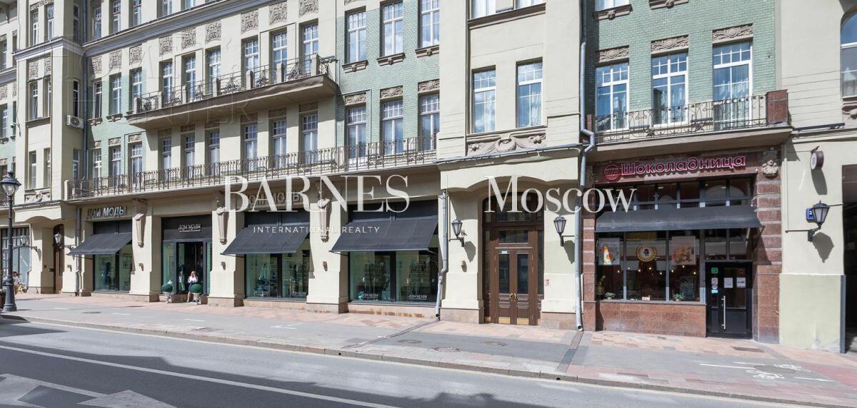 5-КОМН. КВАРТИРА С ОТДЕЛКОЙ 220 М² НА 4 ЭТАЖЕ