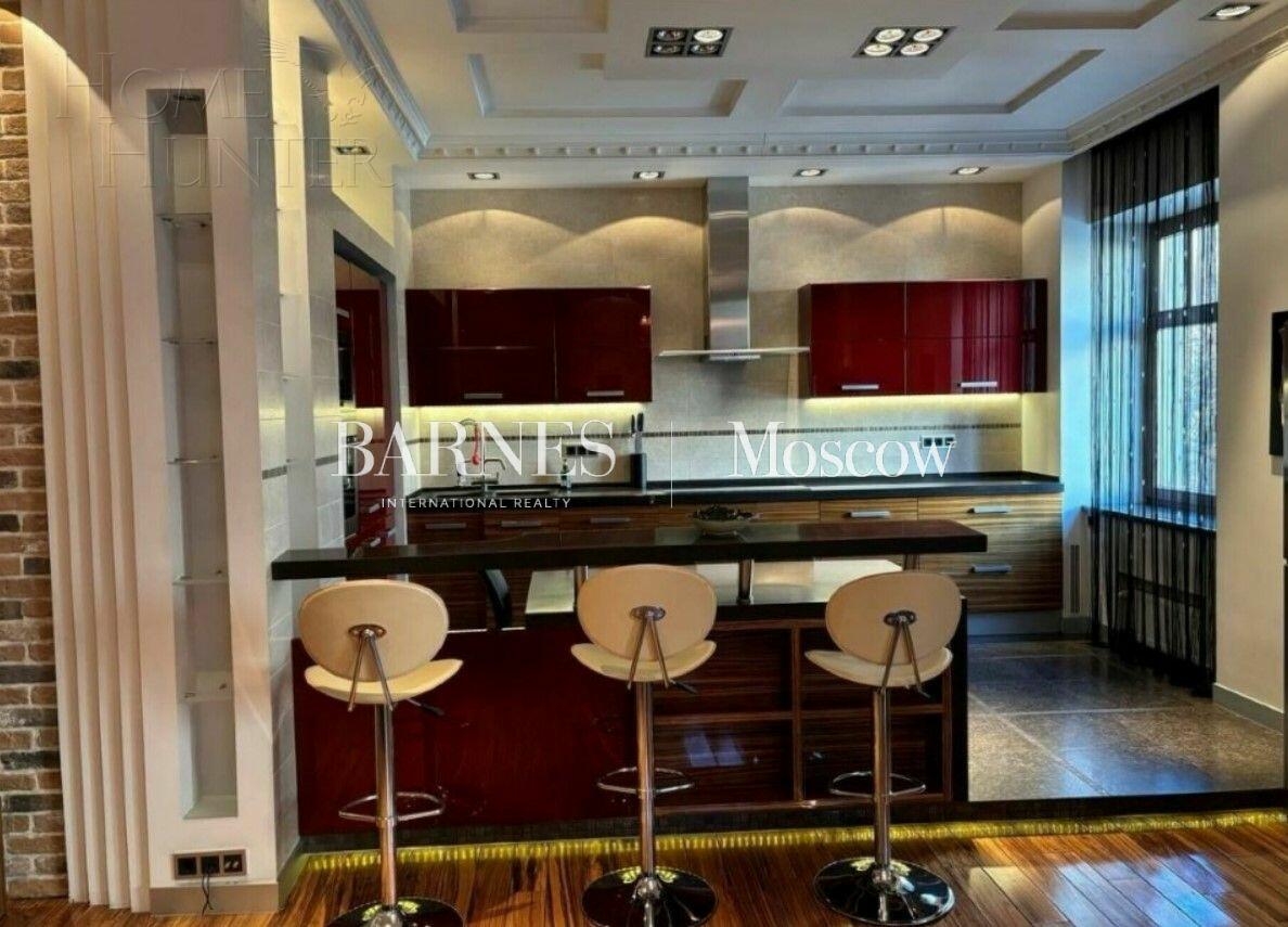 4-КОМН. КВАРТИРА С ОТДЕЛКОЙ 161.4 М² НА 3 ЭТАЖЕ