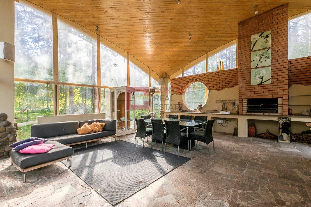 2-этажный коттедж 850 м² с отделкой