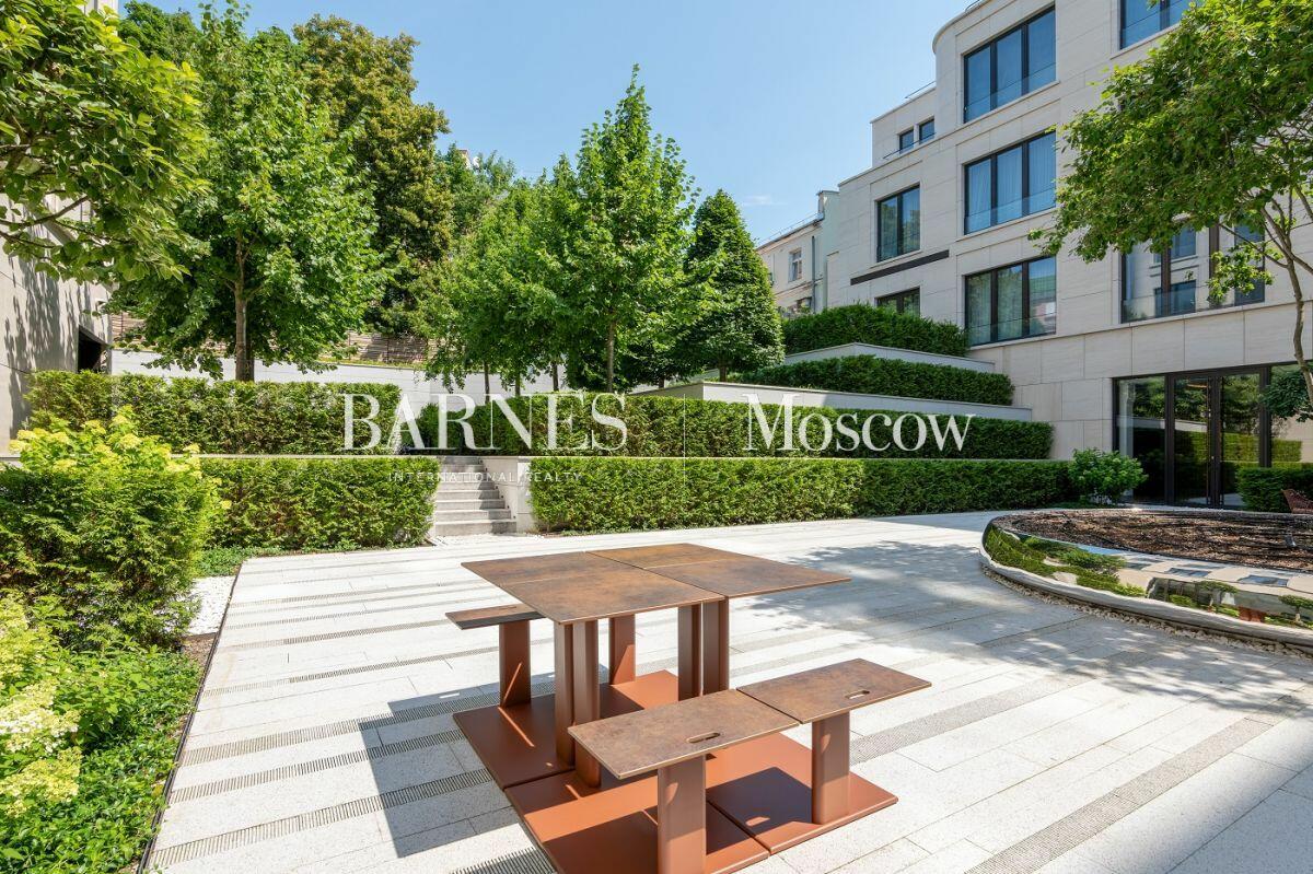 4-КОМН. ПЕНТХАУС БЕЗ ОТДЕЛКИ 285.5 М² НА 5 ЭТАЖЕ