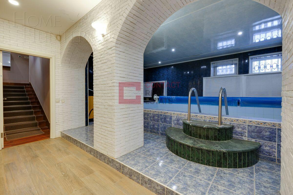 3-этажный коттедж 400 м² с отделкой