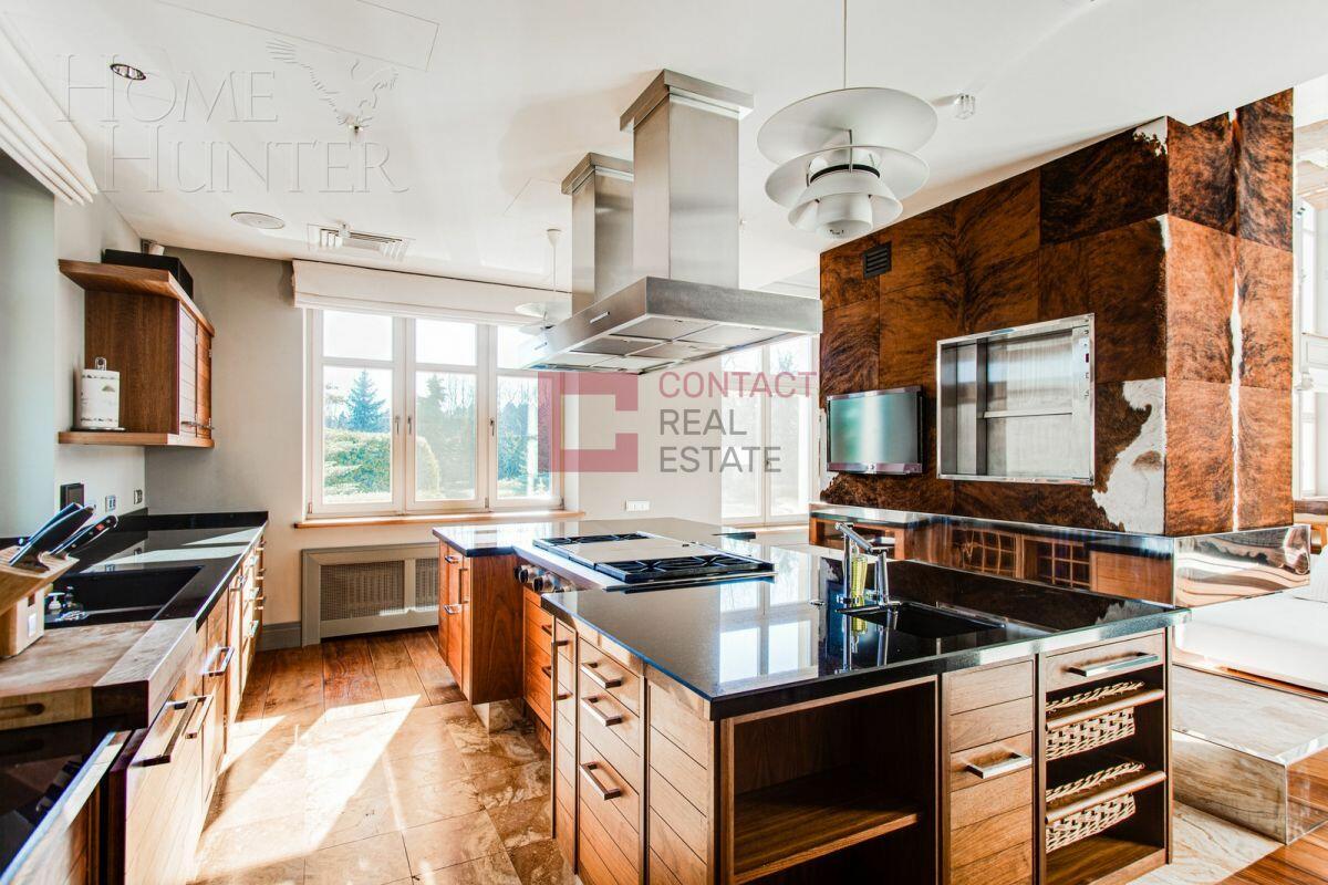 2-этажный коттедж 985 м² с отделкой