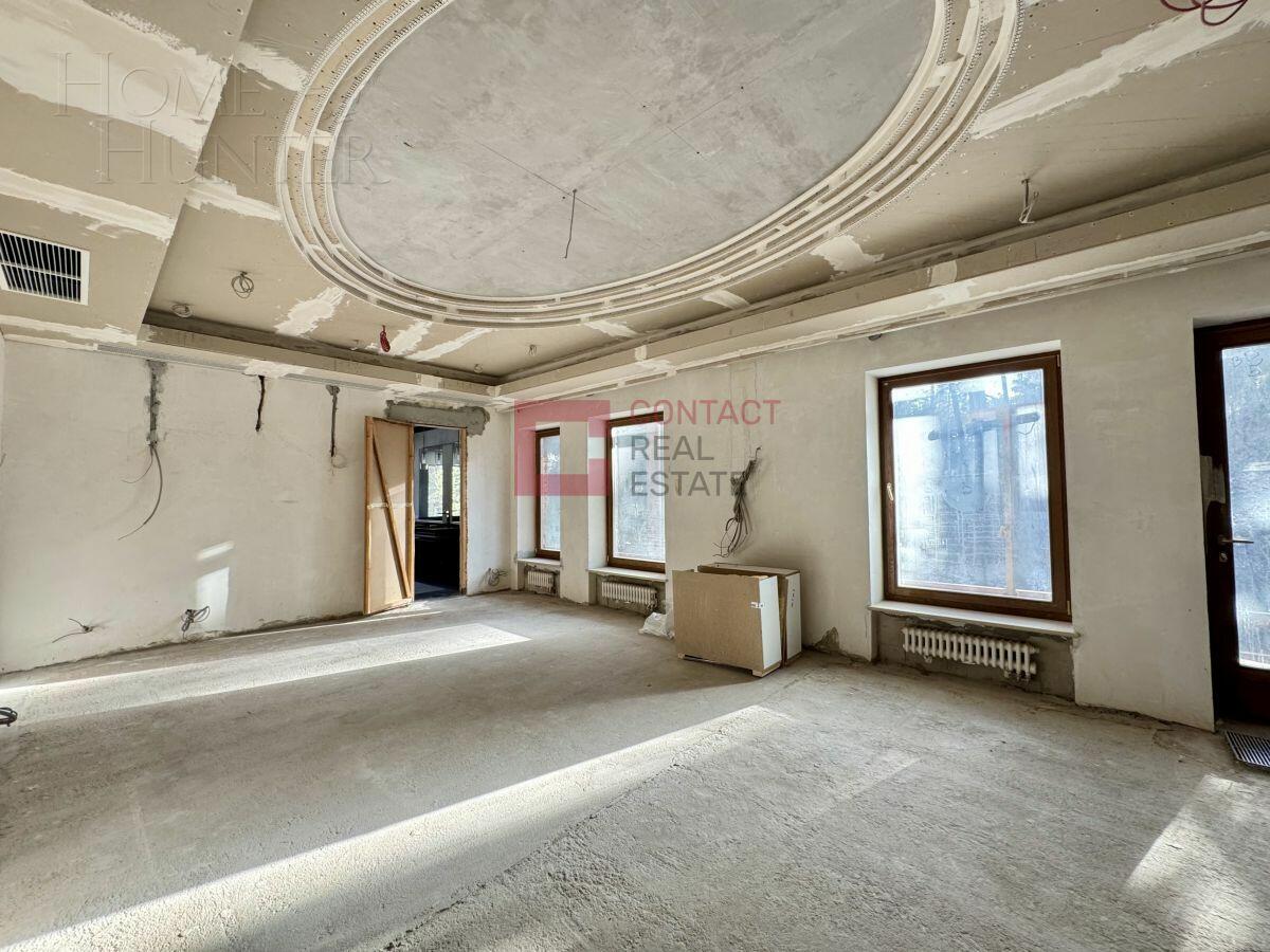 2-этажный коттедж 1 200 м² без отделки