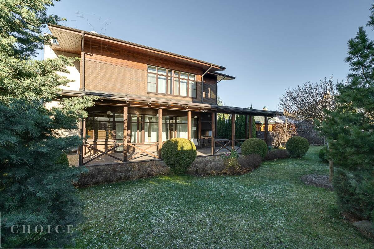 2-этажный коттедж 360 м² с отделкой