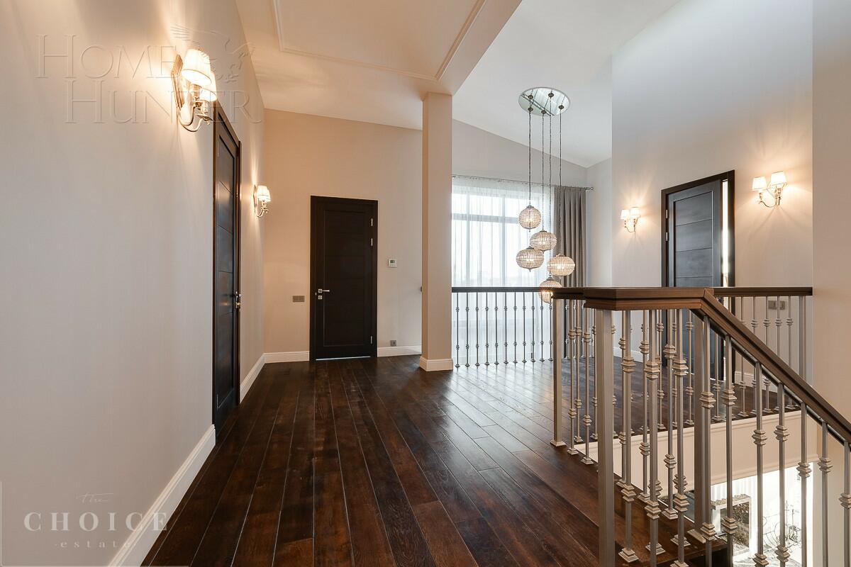 2-этажный коттедж 360 м² с отделкой