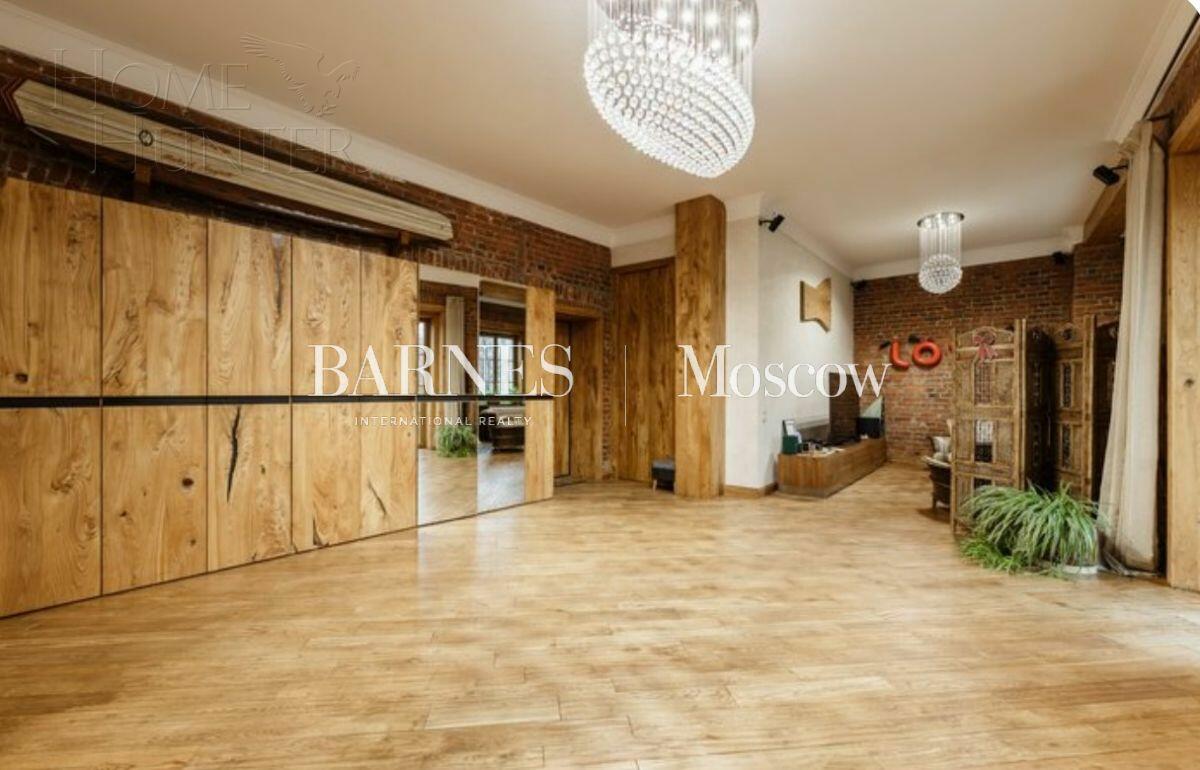 30-КОМН. КВАРТИРА С ОТДЕЛКОЙ 100.8 М² НА 3 ЭТАЖЕ