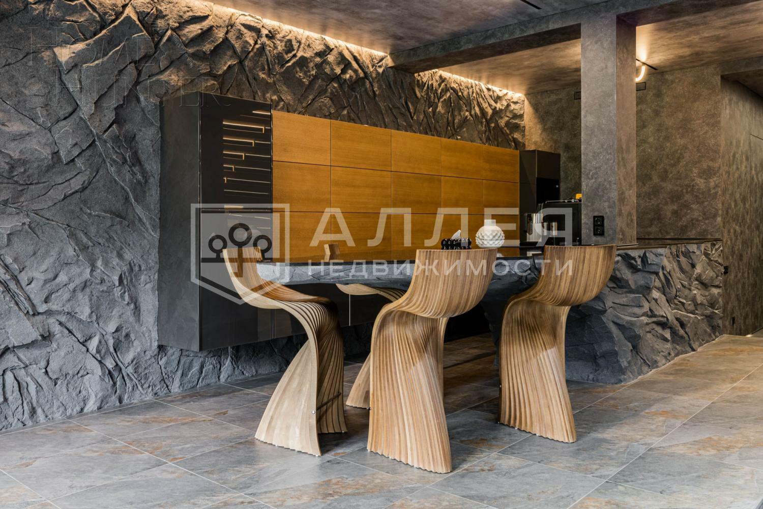 2-этажный таунхаус 289 м² с отделкой