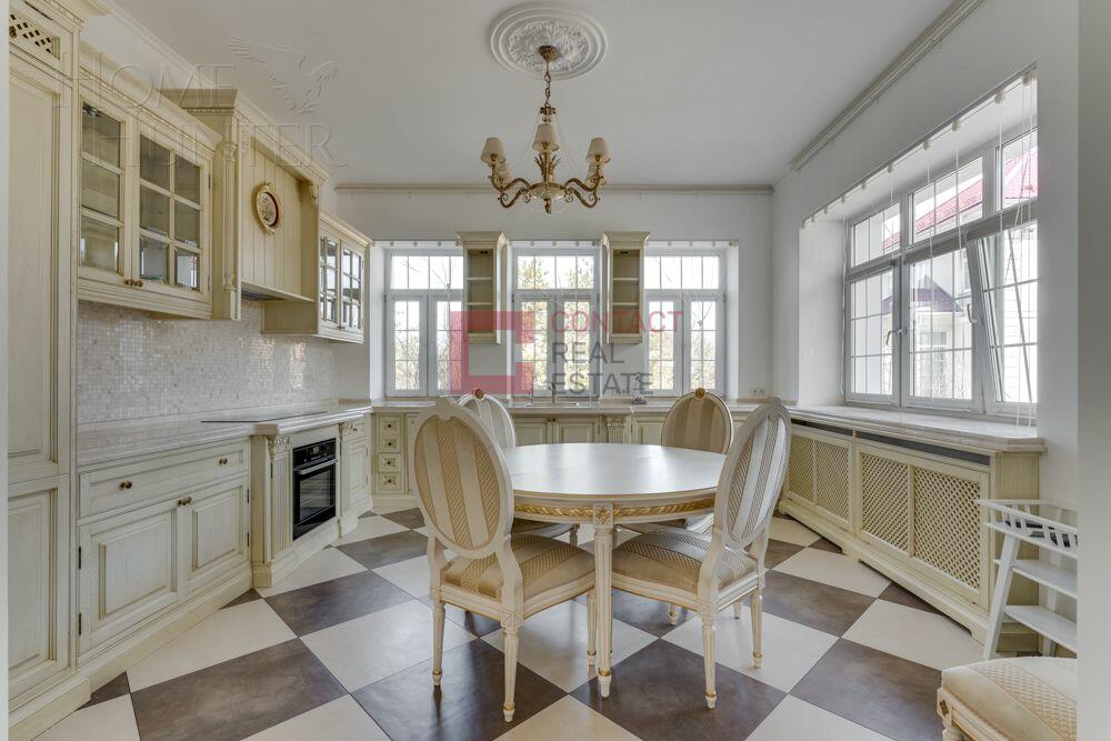 2-этажный коттедж 817 м² с отделкой