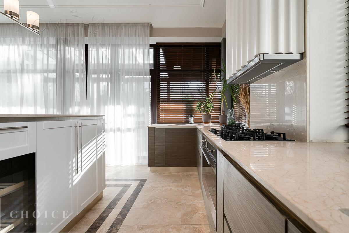 2-этажный коттедж 360 м² с отделкой