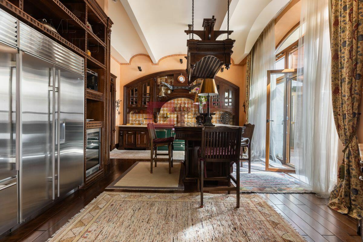 2-этажный коттедж 1 091 м² с отделкой