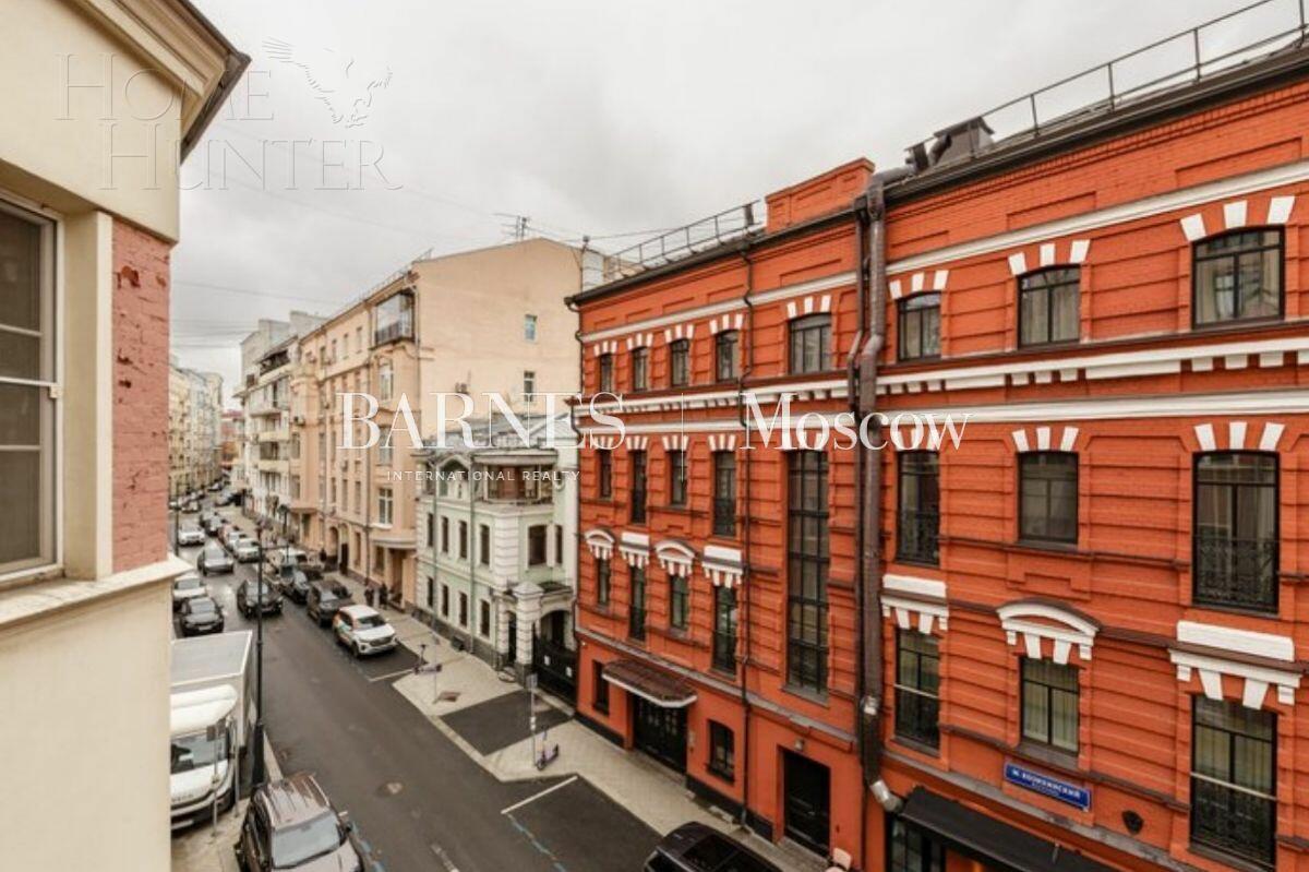 30-КОМН. КВАРТИРА С ОТДЕЛКОЙ 100.8 М² НА 3 ЭТАЖЕ