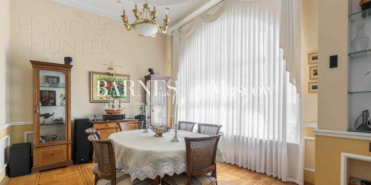 5-КОМН. КВАРТИРА С ОТДЕЛКОЙ 220 М² НА 4 ЭТАЖЕ