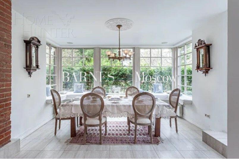 12-КОМН. ОСОБНЯК С ОТДЕЛКОЙ 1 200 М² НА 1 ЭТАЖЕ