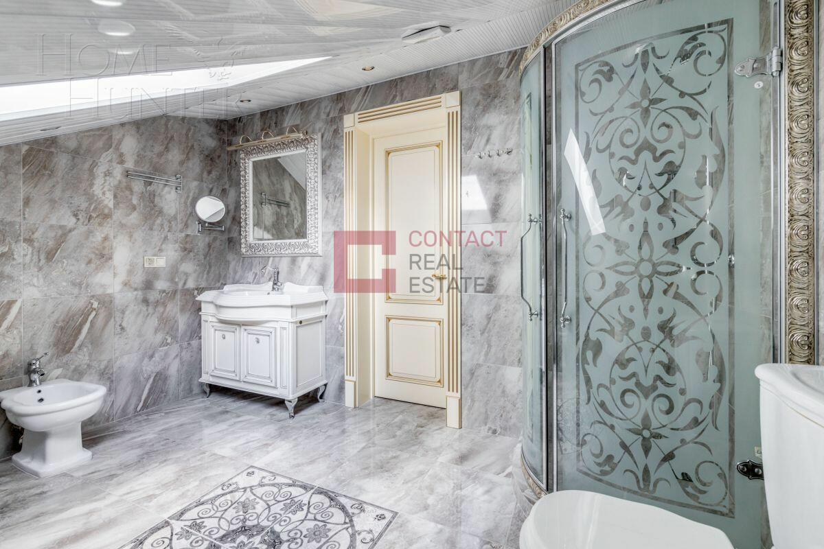 3-этажный коттедж 580 м² с отделкой