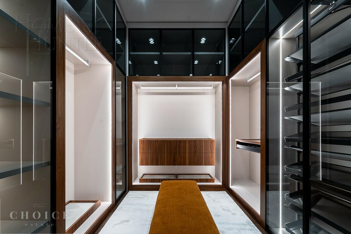 2-этажный коттедж 1 256 м² с отделкой