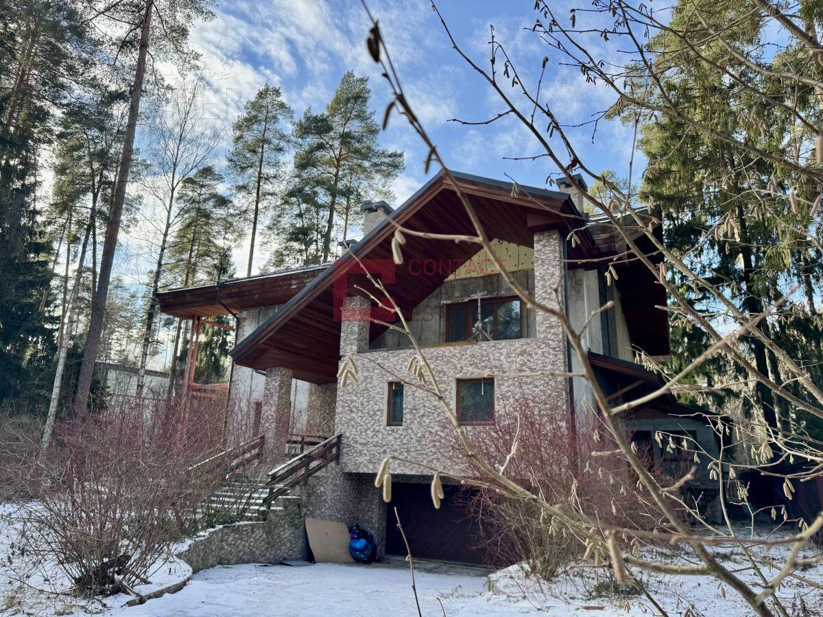 2-этажный коттедж 1 200 м² без отделки