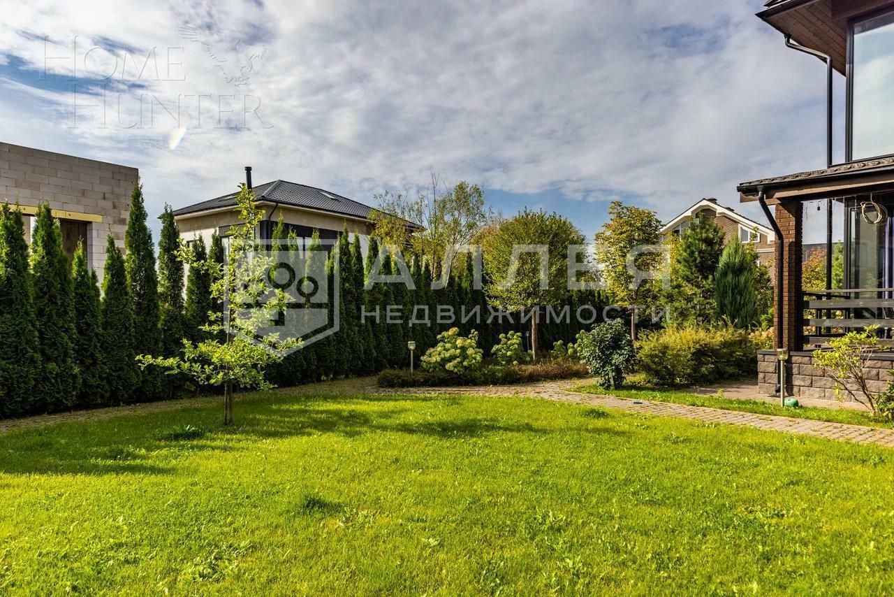 2-этажный коттедж 440 м² с отделкой