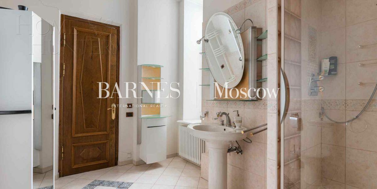 5-КОМН. КВАРТИРА С ОТДЕЛКОЙ 220 М² НА 4 ЭТАЖЕ