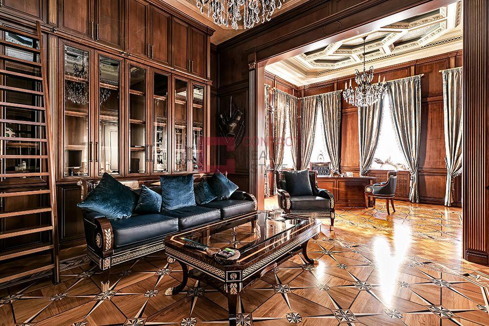 3-этажный коттедж 3 000 м² с отделкой