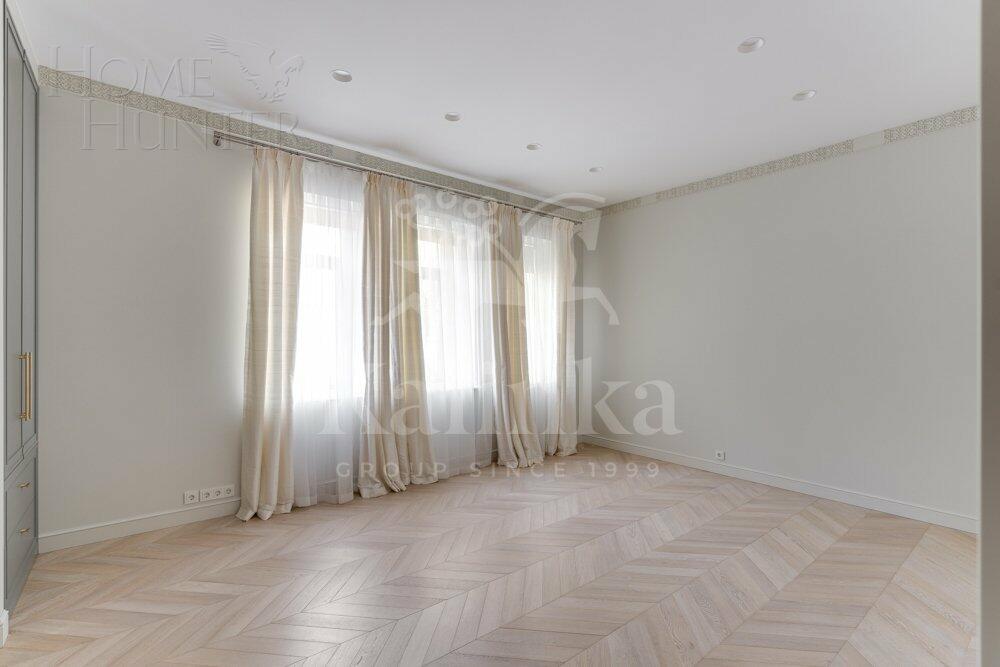 2-этажный коттедж 600 м² с отделкой