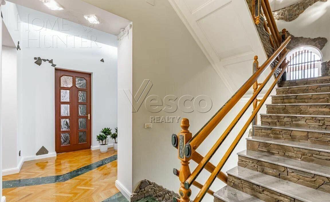 2-этажный коттедж 577 м² с отделкой