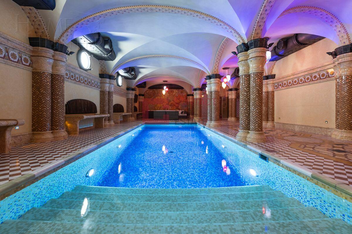 2-этажный коттедж 1 091 м² с отделкой