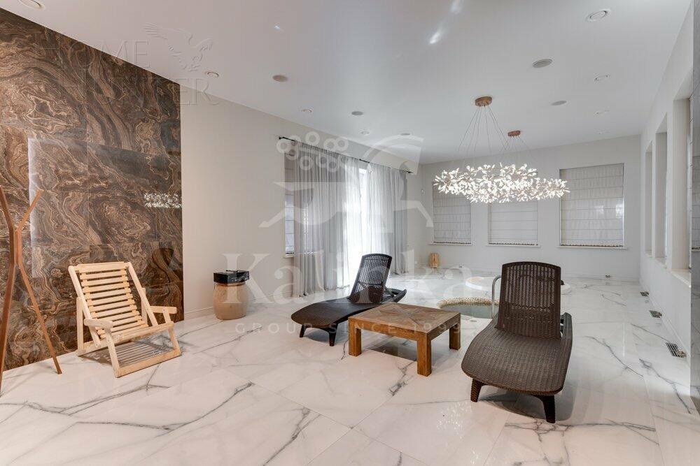 2-этажный коттедж 600 м² с отделкой