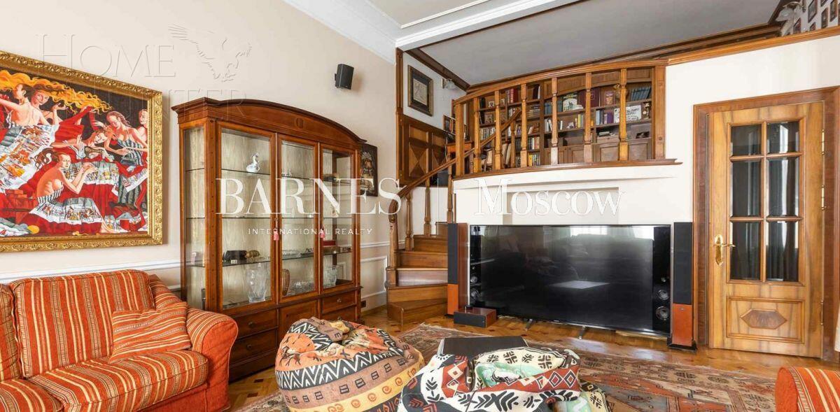 5-КОМН. КВАРТИРА С ОТДЕЛКОЙ 220 М² НА 4 ЭТАЖЕ