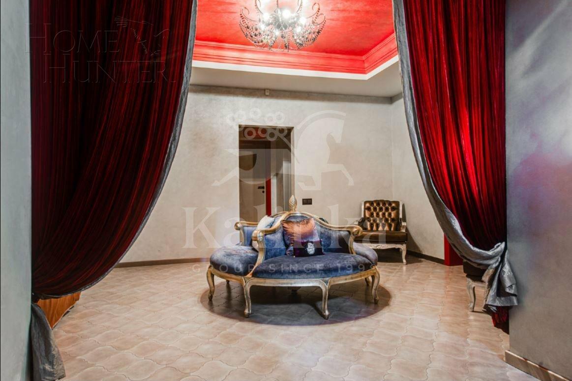 2-этажный коттедж 763 м² с отделкой