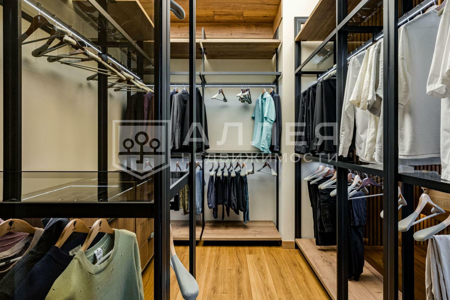 2-этажный таунхаус 289 м² с отделкой