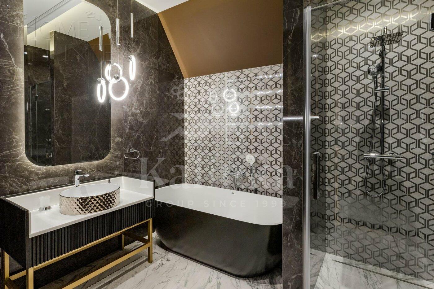 2-этажный коттедж 691 м² с отделкой